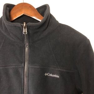 Like new Columbia full-zip fleece jacket